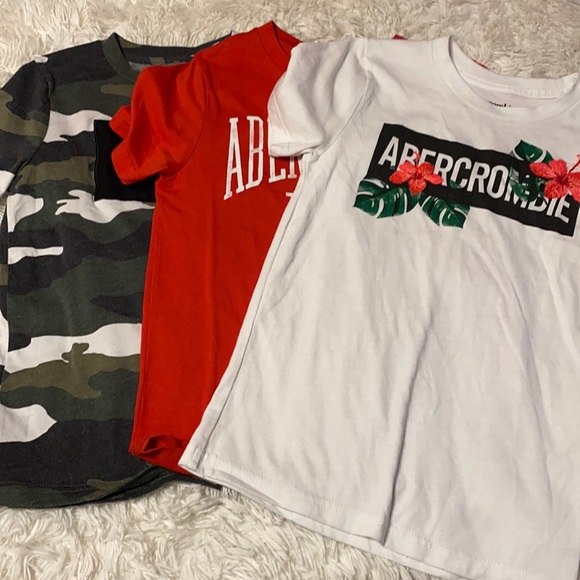 abercrombie kids Other - Boys A&F tees